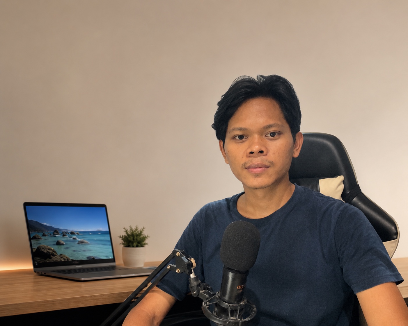 Samsul Hadi, pembuat heyurassistant